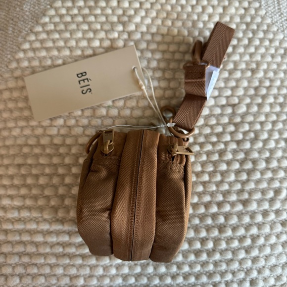 BEIS Camel Tan Expandable Crossbody Charm Bag with Adjustable Shoulder Strap nwt - Picture 9 of 12